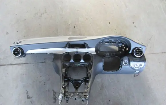 Mercedes-Benz C W205 Dashboard