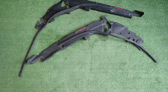Jeep Grand Cherokee Front arch trim AA112324