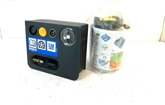 Opel Corsa D Tire air pump compressor 13388766 101000031