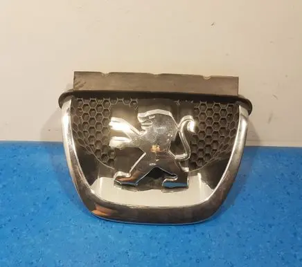 Peugeot 308 Front door emblem/model letters 9680505177