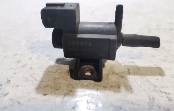 Toyota Auris 150 Turbo solenoid valve 258600R010