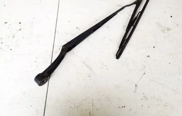 KIA Ceed Front wiper blade arm f00851f056