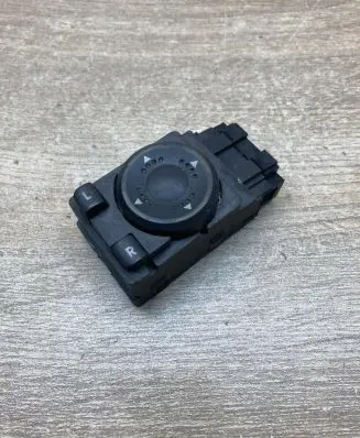 Volkswagen PASSAT B5 Wing mirror switch 3B1959565B