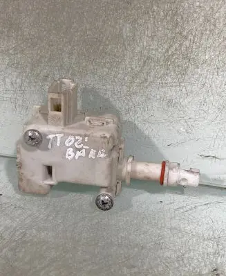 Fuel tank cap lock