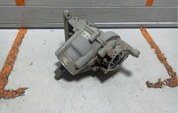 BMW 1 F40 Gearbox transfer box case