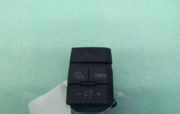Audi Q7 4L Parking (PDC) sensor switch 4L1927123A