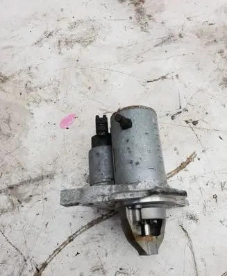 Toyota Yaris Starter motor 281000Y091 4280008435