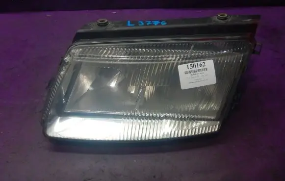 Volkswagen PASSAT B5 Headlight/headlamp