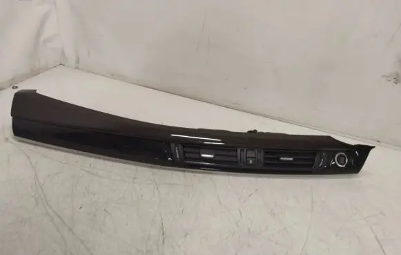 BMW X5 F15 Dash center air vent grill 925264810