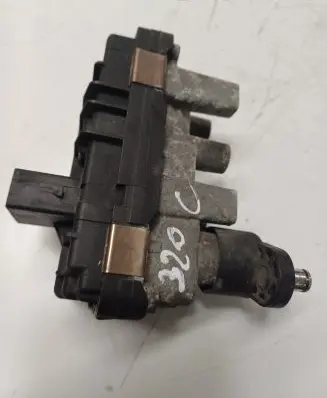 BMW 3 E90 E91 Turbine electric control actuator 4933519411