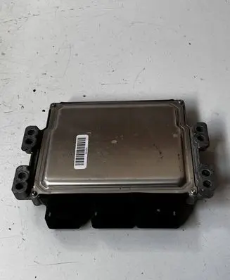 Renault Megane III Engine control unit/module 237100914R 237101715R