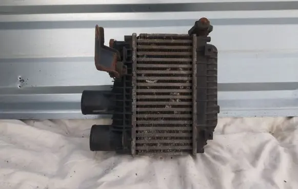 Toyota Avensis T250 Intercooler radiator