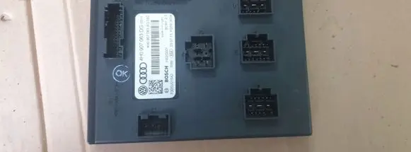 Audi A5 Gateway control module 4H0907063DG