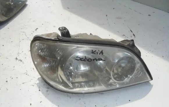 KIA Sedona Headlight/headlamp