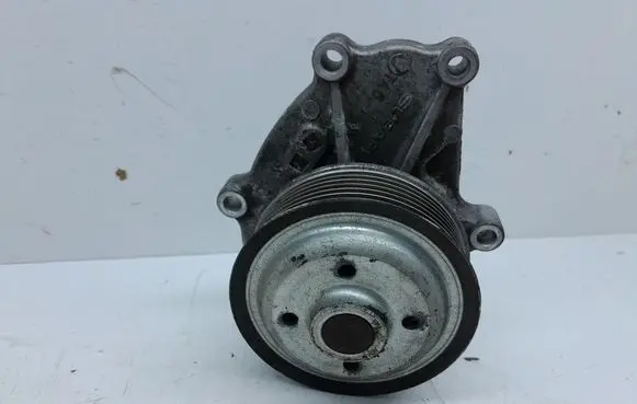 Subaru XV I Water pump 