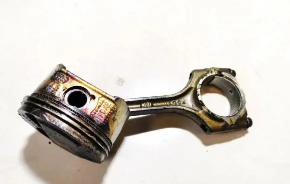 Honda Accord Piston with connecting rod PCC
