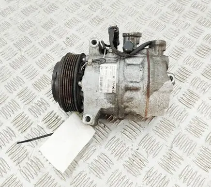 Mercedes-Benz C W205 Air conditioning (A/C) compressor (pump) A0008303902