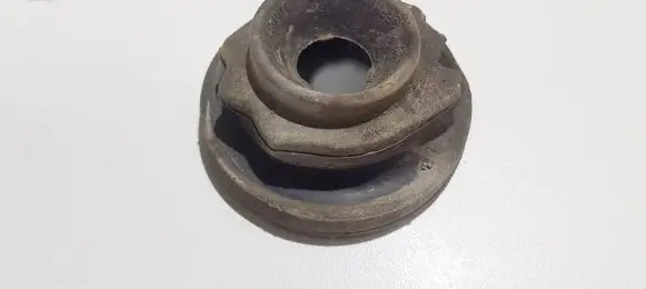 Skoda Octavia Mk1 (1U) Front coil spring rubber mount 1j0512149b