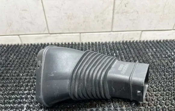 Volvo V60 Air intake duct part 31274555