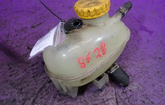 Opel Agila A Coolant expansion tank/reservoir 09129170