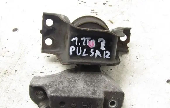 Nissan Pulsar Engine mount vacuum valve 
