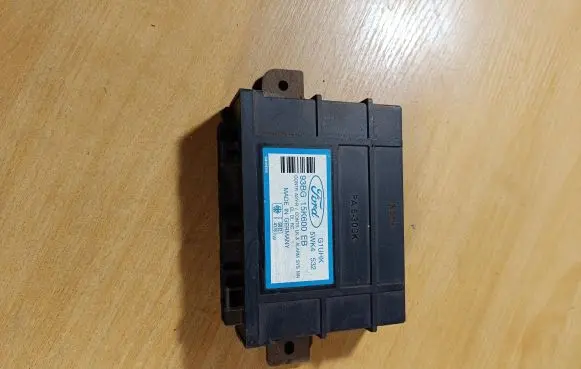 Ford Mondeo MK II Comfort/convenience module 93BG15K600EB 5WK4532 PA630GK