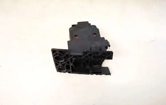 BMW 5 E60 E61 Ignition lock contact 695471913 6954719-13