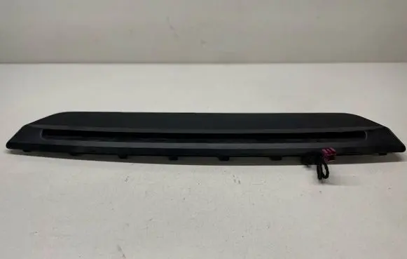 Mercedes-Benz E W212 Third/center stoplight A2126830130 2126830130