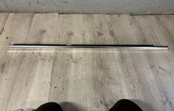 Mercedes-Benz C W205 Sliding door rubber seal A2057306406