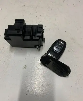 Audi A4 S4 B8 8K Ignition lock 8K0909131 0030