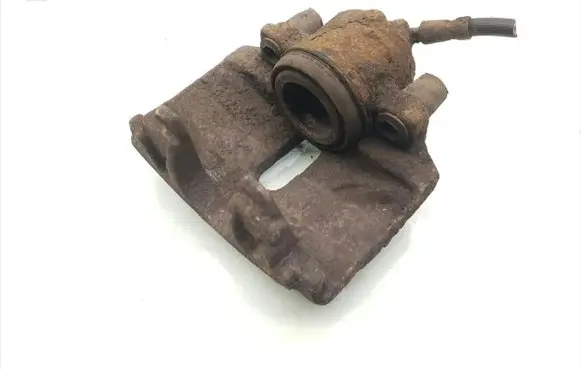 Skoda Superb B6 (3T) Front brake caliper