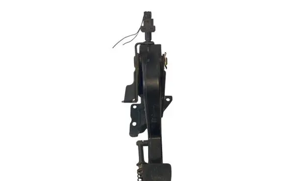Mercedes-Benz Vito Viano W638 Clutch pedal A6382900518 A6382900416
