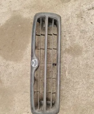Mazda B2000 - B2200 Front grill