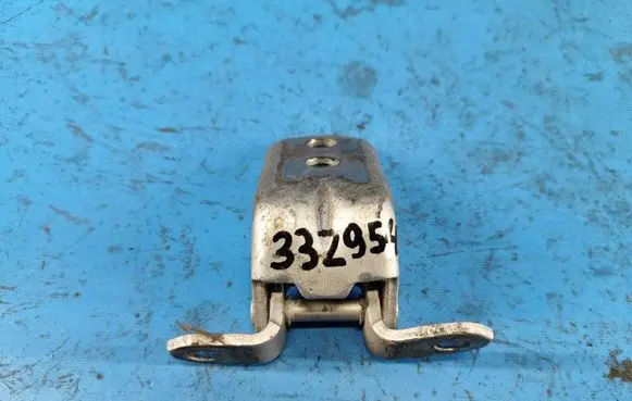 Nissan Leaf I (ZE0) Front door hinge set 824213NA0A