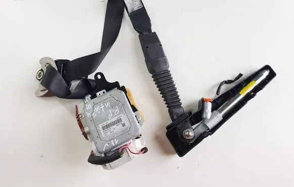 Infiniti M Y51 Front seatbelt TKAH2EG574