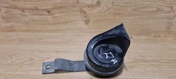 Nissan Primera Horn signal 3881157