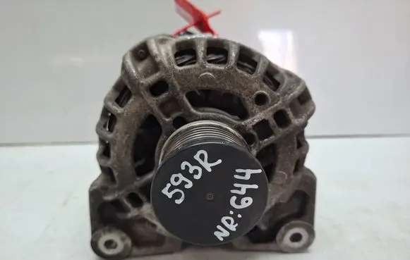 Dacia Sandero Generator/alternator S27612644 231008593R