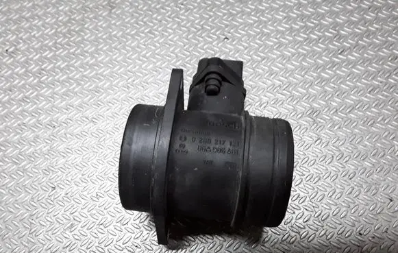 Volkswagen Golf IV Mass air flow meter 0280217121 06A906461