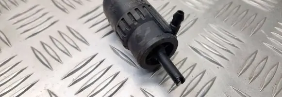 Peugeot Boxer Windscreen/windshield washer pump D283213 2020723