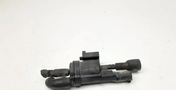 Mercedes-Benz E W212 Vacuum valve 0025401497