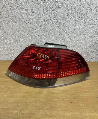 BMW 7 E65 E66 Rear/tail lights 325022 F1959