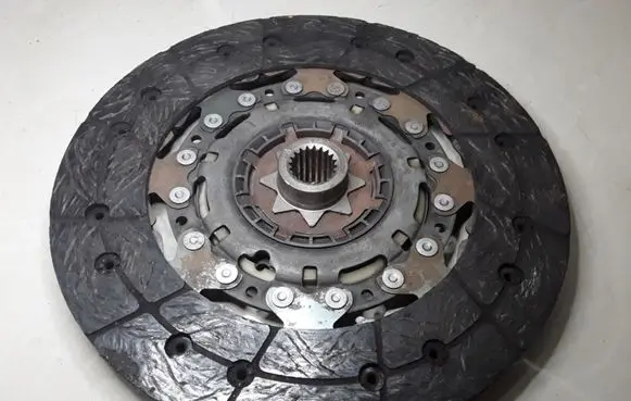 Opel Zafira B Clutch pressure plate 324039410