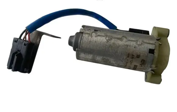 Land Rover Range Rover L322 Seat adjustment motor 0130002612