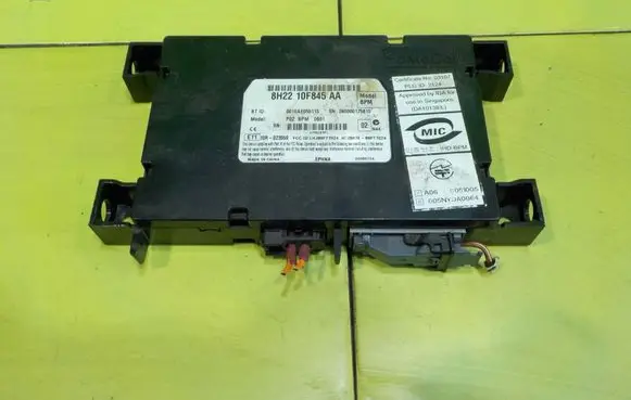 Land Rover Range Rover L322 Central body control module 8H2210F845AA