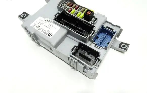 Lancia Ypsilon Fuse module 00521295610 28654663 116RI000832