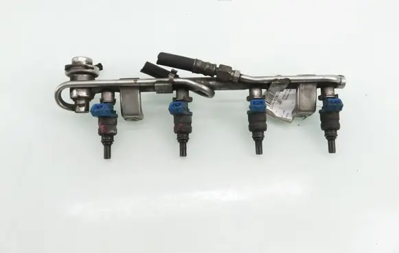 Volkswagen PASSAT B5 Fuel main line pipe 058133551F