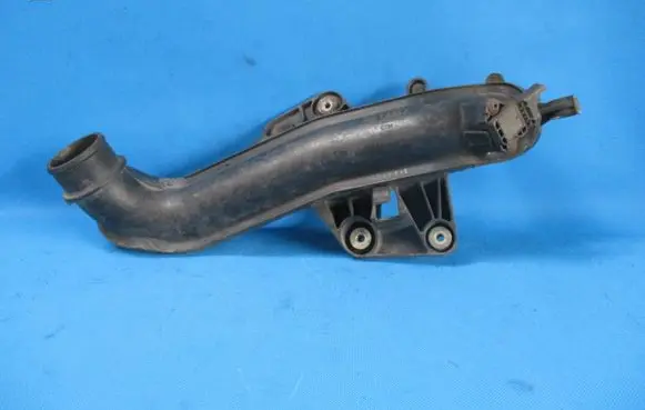 Audi A4 S4 B8 8K Intercooler hose/pipe 8K0145673AP 28066113