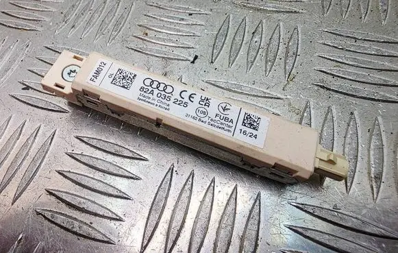 Audi A1 Aerial antenna amplifier 82A035225