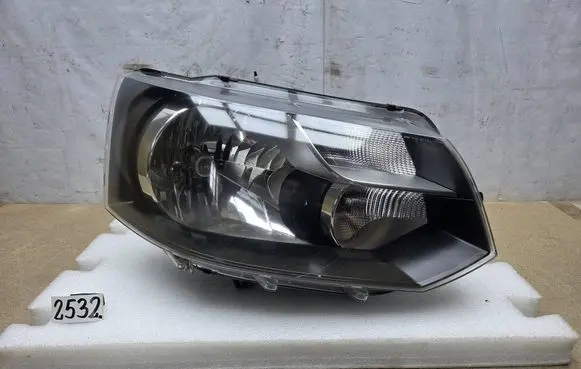 Volkswagen Transporter - Caravelle T5 Headlight/headlamp 030125430200 7E1941016T