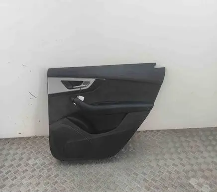 Audi Q7 4M Rear door card panel trim 4M0867318B 4M0867306G